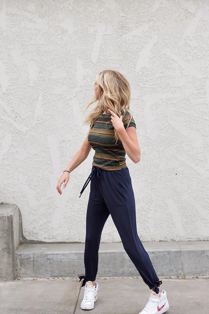 DT Shelby Tie-ankle pants in Navy