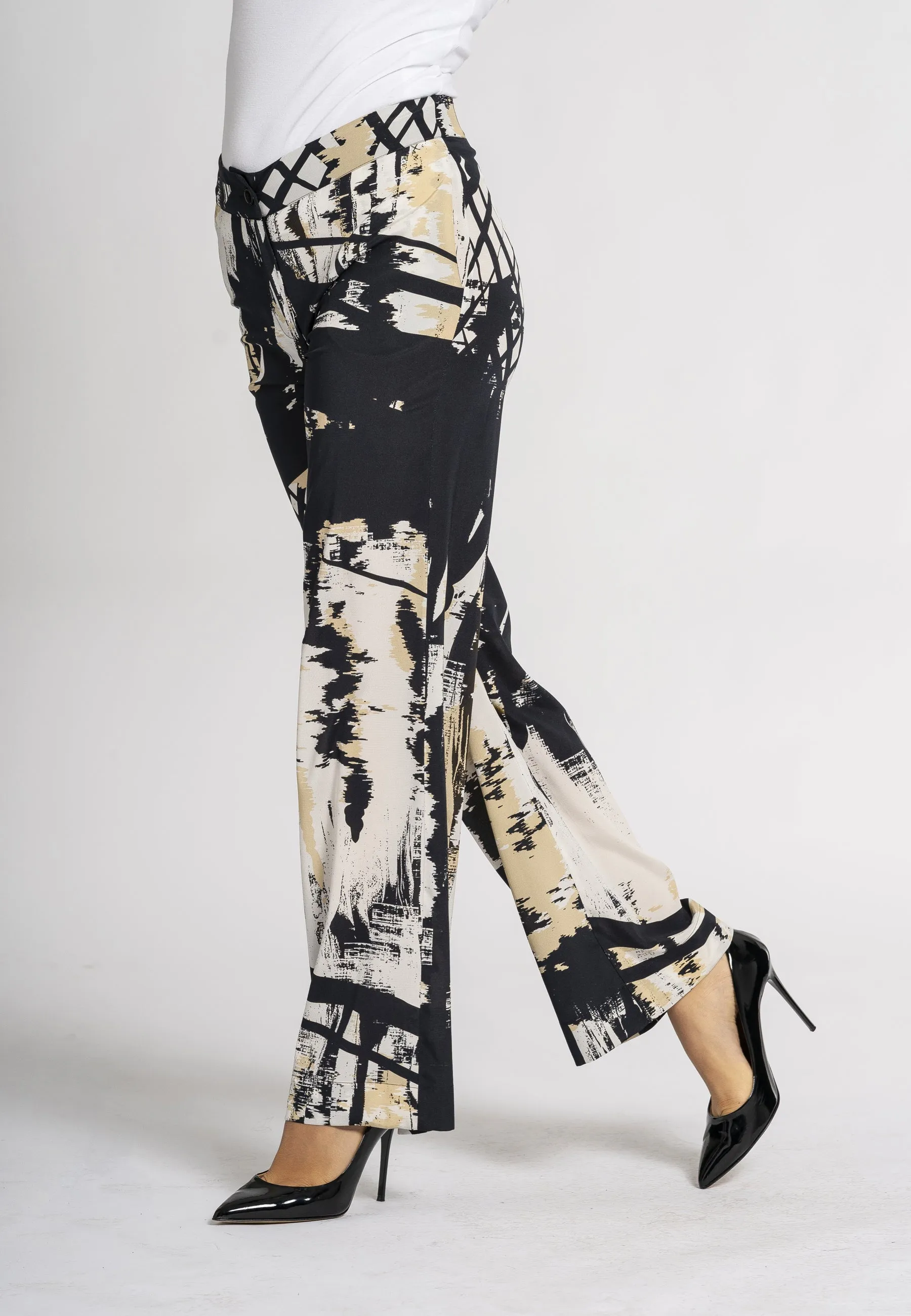 Lavanda Silk Print Wide-Leg Trousers - Soft Trousers with Palace Leg Line, Comfortable Elastic Waist, Stylish Design