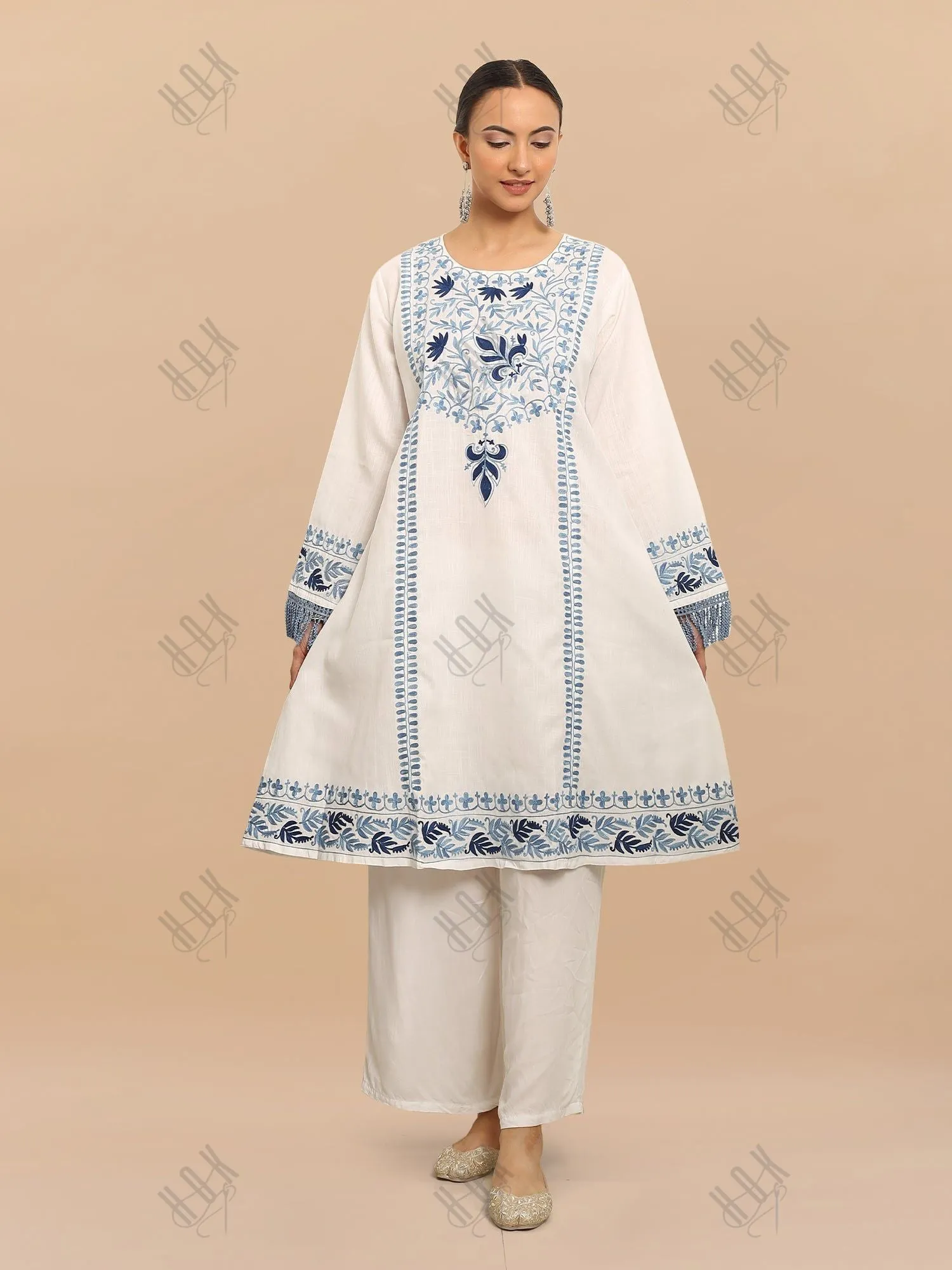 Shiwangi in Falak Kashmiri Long Kurta - White