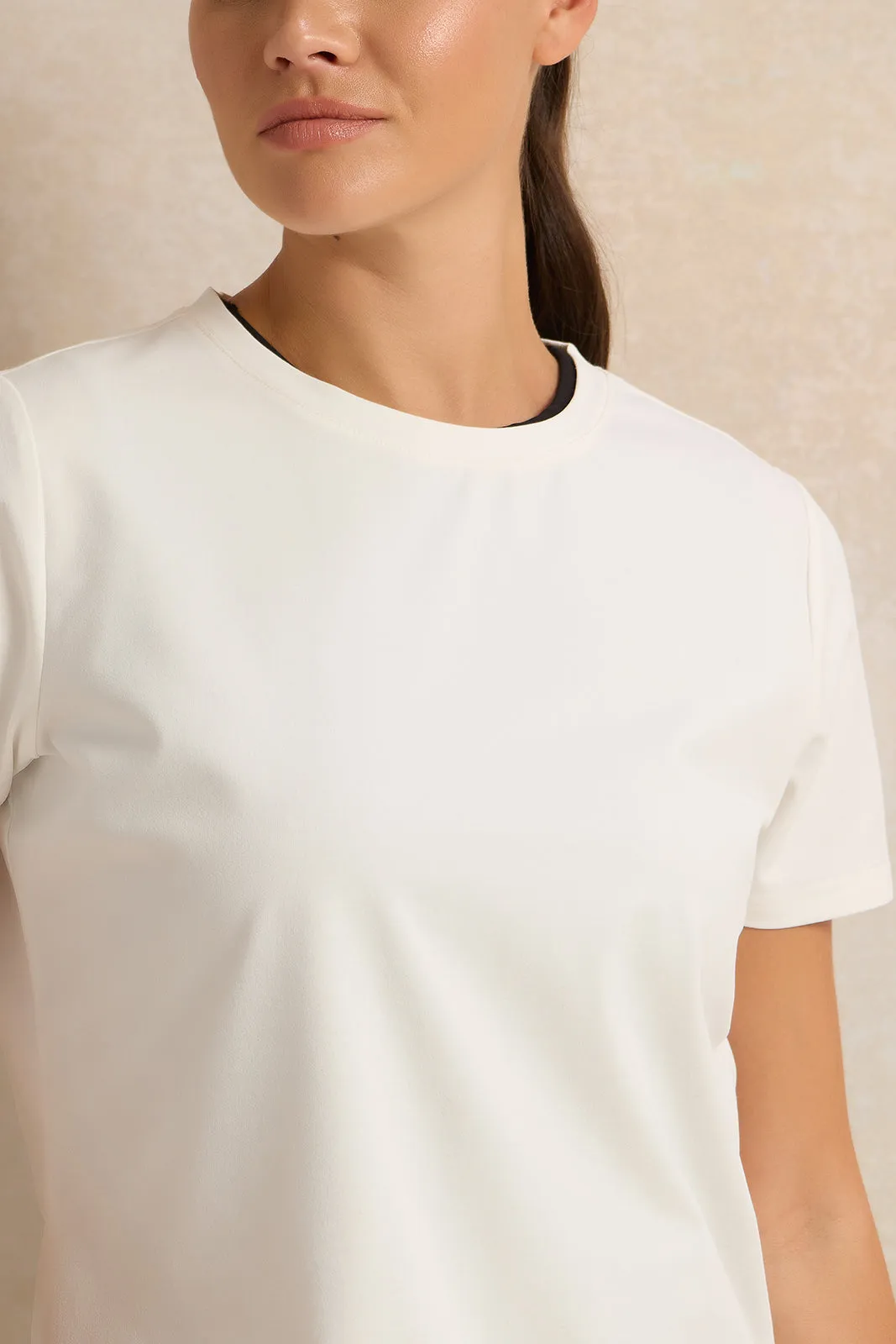 Women White Basic Solid T-shirt